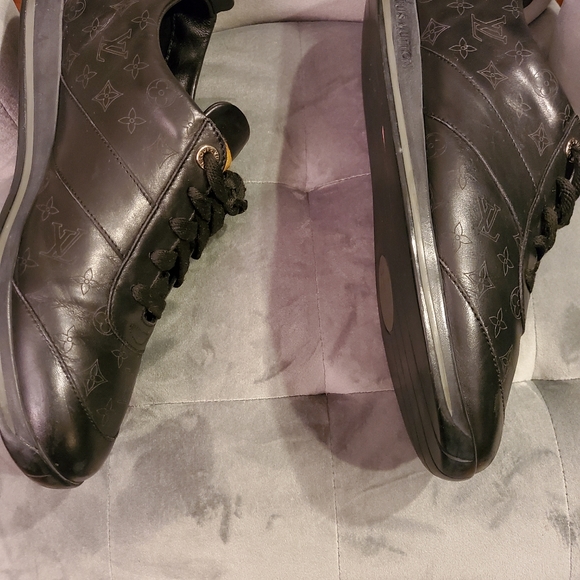 Authentic Louis vuitton size 10 Black - Picture 4 of 5